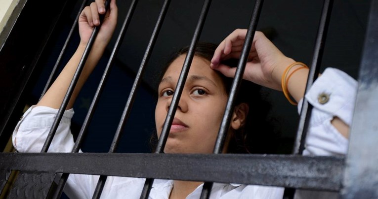 Amerikanka s dečkom ubila majku na odmoru, tijelo strpali u kofer. Osuđena je