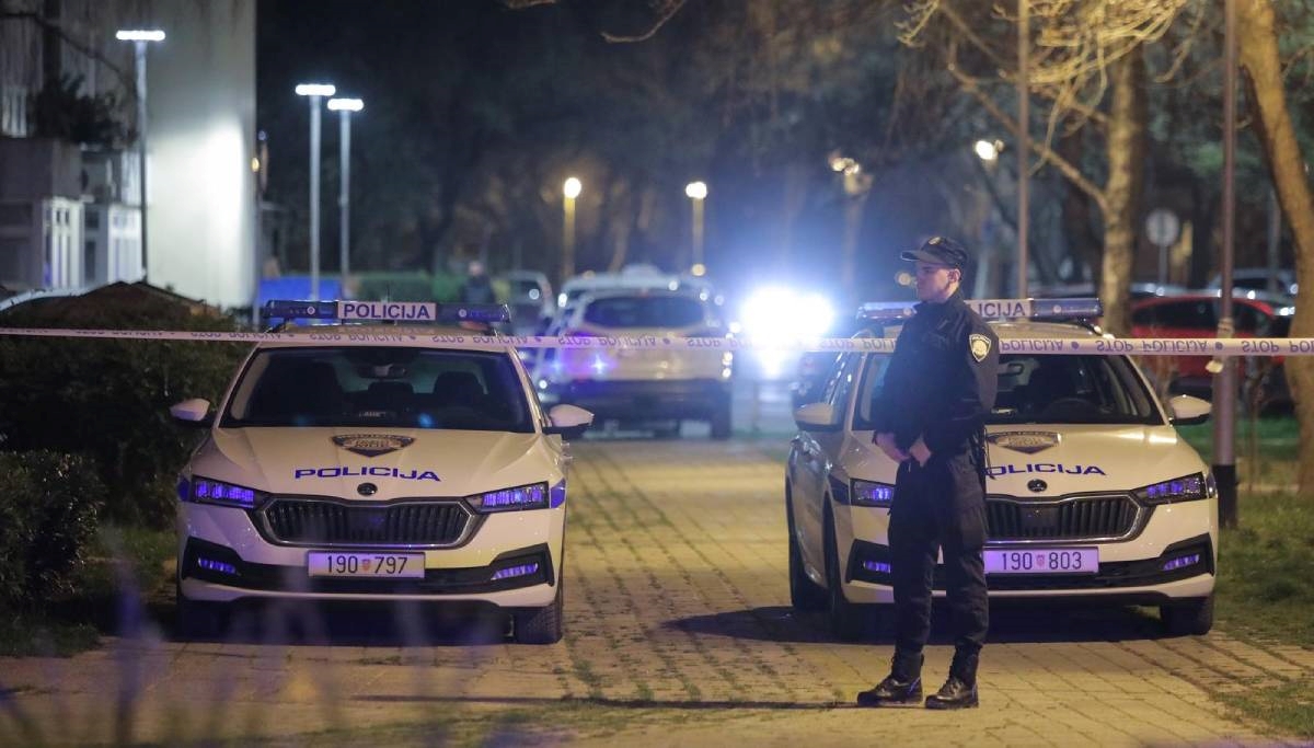 Obiteljska svađa kod Zagreba: Mladić zapalio garnituru, teško ozlijeđen muškarac (50)