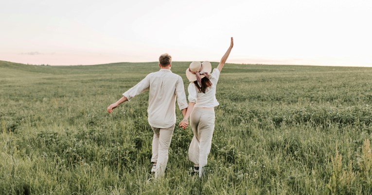 Sretne veze ne trebaju lajkove: evo što nećete vidjeti kod stabilnih parova