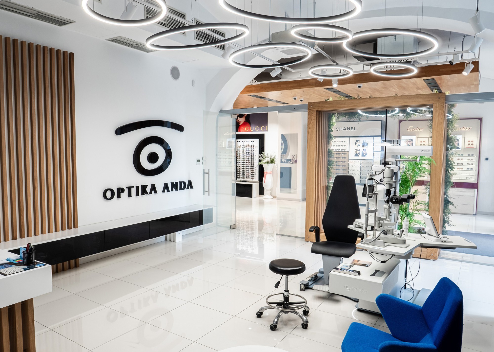 Fond MidEuropa preuzima Optiku Anda, planiraju širenje u regiji