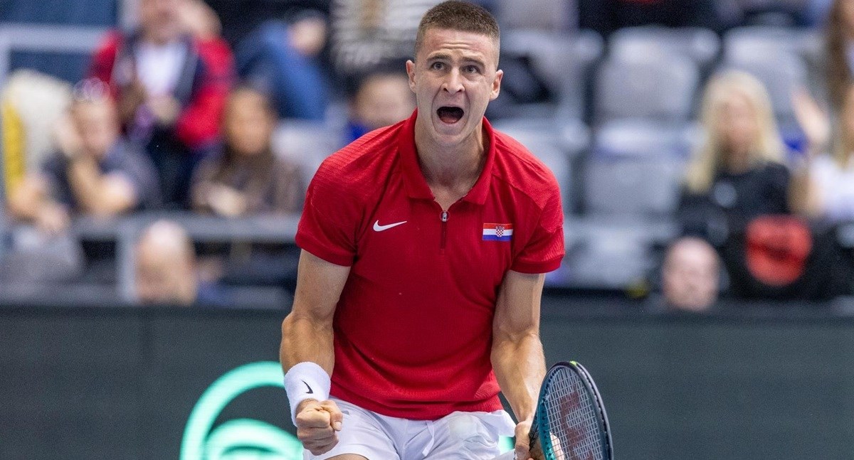 Duje Ajduković ušao u polufinale challengera u Iasiju