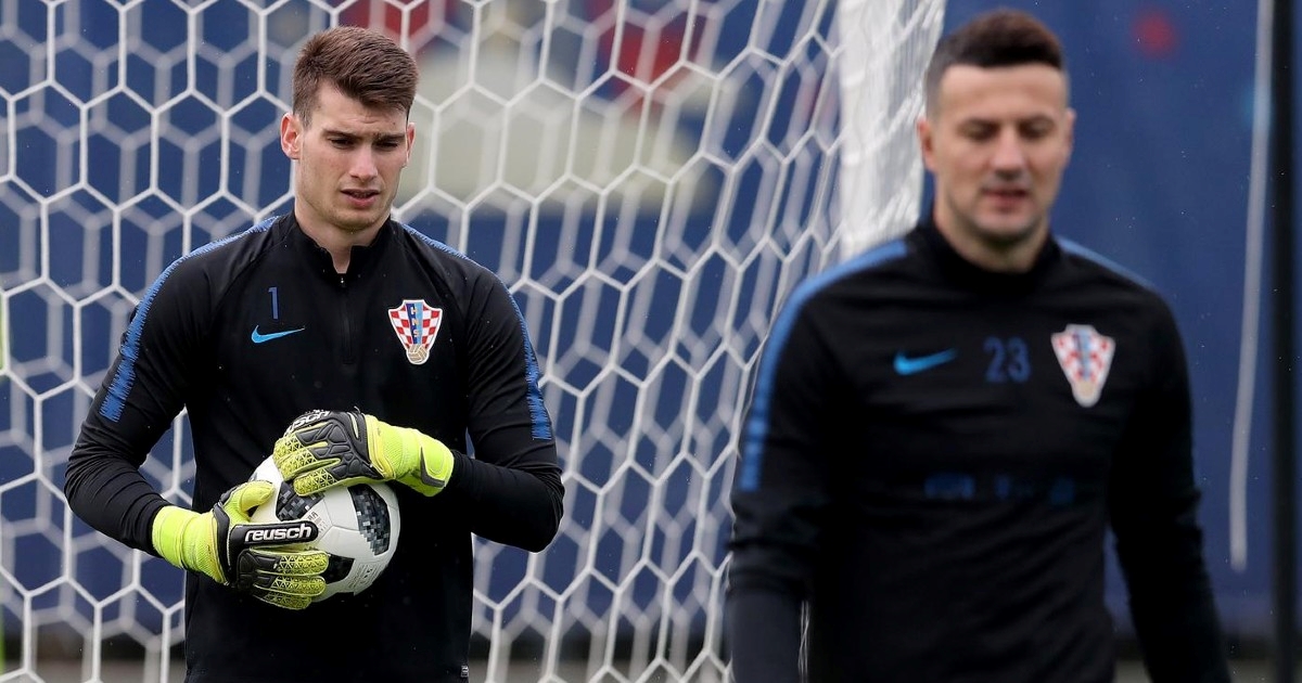 Guardian: Livaković je hrvatski heroj, a 2018. je s klupe gledao vlastitog heroja