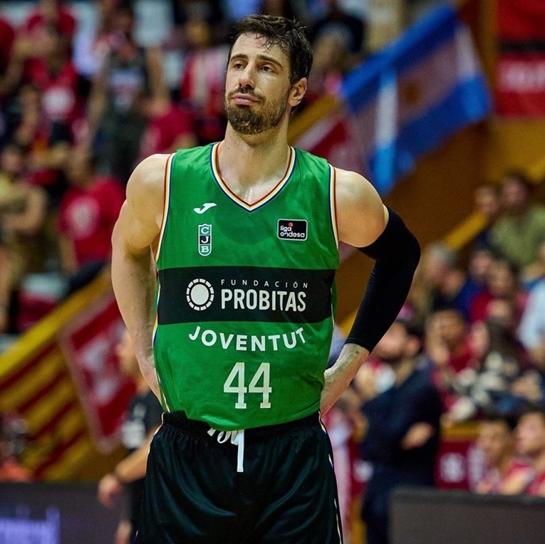 Ante Tomić briljira s 38 godina. Proglašen je igračem kola u Španjolskoj