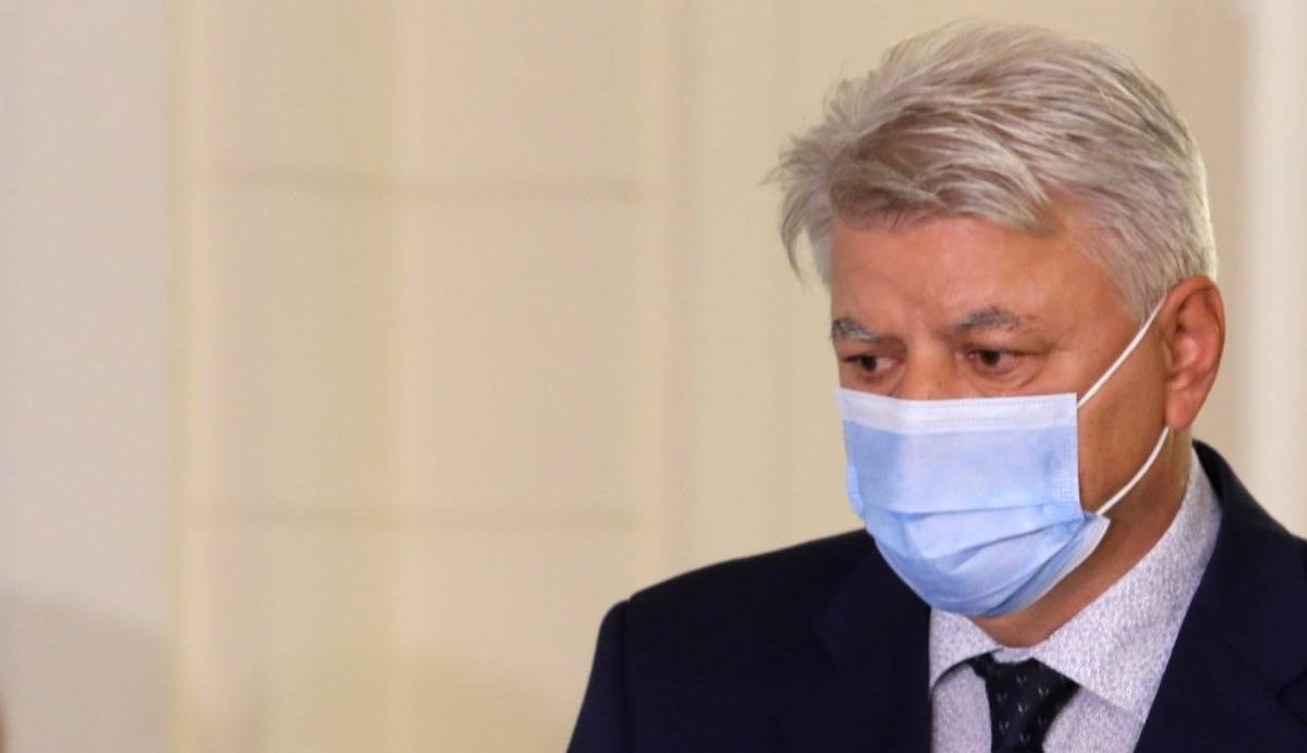 Komadina razmišlja o novim mjerama: Raditi se mora, družiti se ne mora