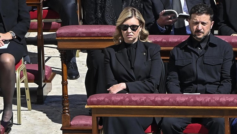 Papa predložio Vatikan kao mjesto za mirovne pregovore. Zelenski stiže sutra na misu