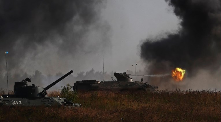 Tisuće ruskih vojnika vraćaju se u stalne baze nakon vježbi blizu Ukrajine