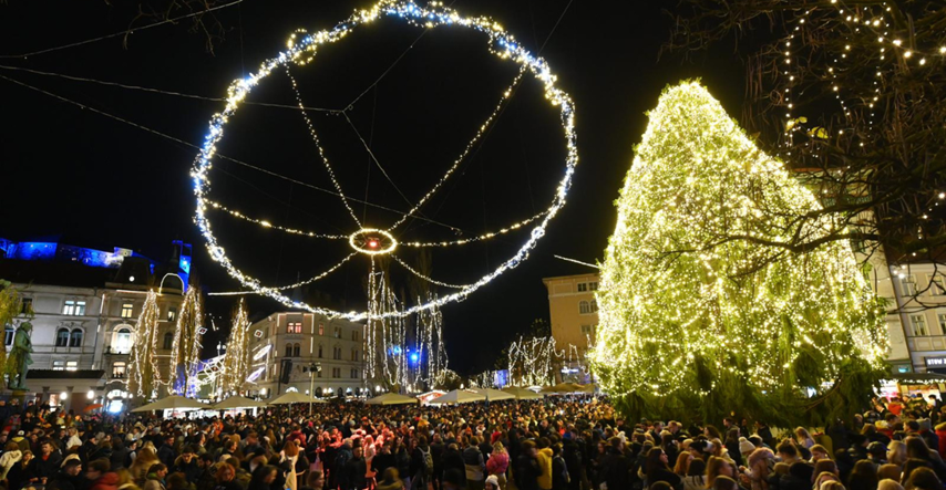 Svečano upaljene lampice u Ljubljani, evo kako je ove godine ukrašen grad za advent