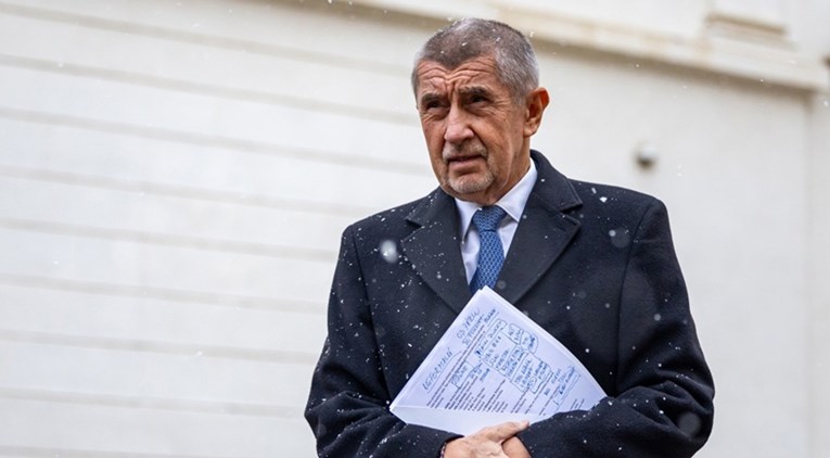 Češka neće poduprijeti plan EU za pomoć Ukrajini. "Nećemo dati jamstva nizašto"