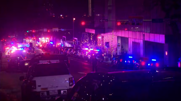 Pucnjava u Teksasu, troje mrtvih. Ubijeni napadač nosio majicu s iranskom zastavom