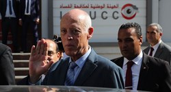 U Tunisu bez objašnjenja smijenjeni ministri vanjskih poslova i obrane