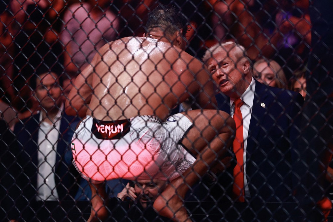 Trump dao neočekivan kompliment UFC borcu: "Baš ste zgodan čovjek"