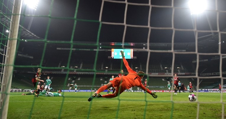 Eintracht u 92. minuti odnio pobjedu u drami sa sedam golova