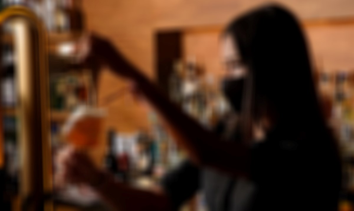 51-godišnjak uhvatio djevojku za stražnjicu, ona ga pljusnula. Sud: Oboje su krivi