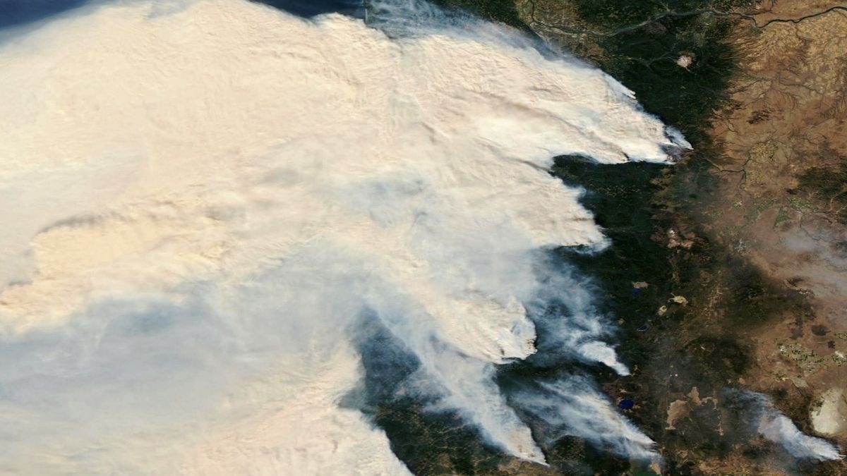 Dim požara s američkog zapada stigao na istočnu obalu