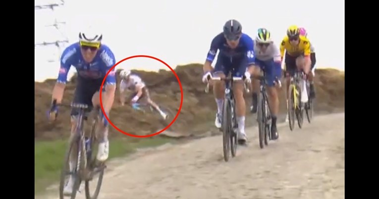 VIDEO Bizarna nesreća na biciklističkoj utrci: "Uh, ovo će biti smrdljivo..."
