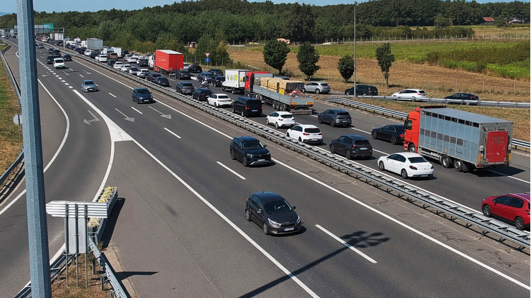 Kolona jutros bila duga 25 km. Može li treći trak spasiti A1?
