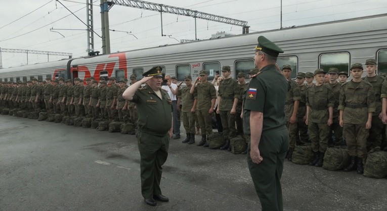 Putin gomila vojsku od Arktika do Baltika: "Šalje 120.000 vojnika, grade se vojarne"