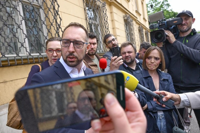 Tomašević: Ponjević je dokazani nasilnik. Prijeti smrću meni, zamjeniku...