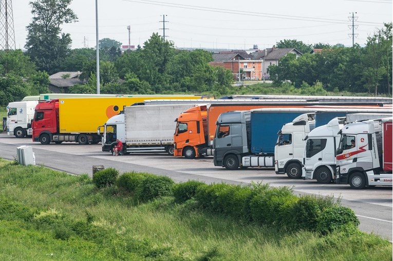 Vozači kamiona koji su bili na sjeveru Italije ne žele u karantenu