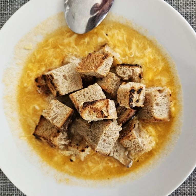 Kako vi zovete jelo sa slike? Nekada se jelo za doručak na selu