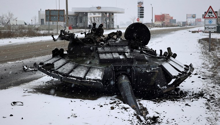Ukrajinska vojska: U noći smo upali na aerodrom, uništili smo 30 ruskih helikoptera