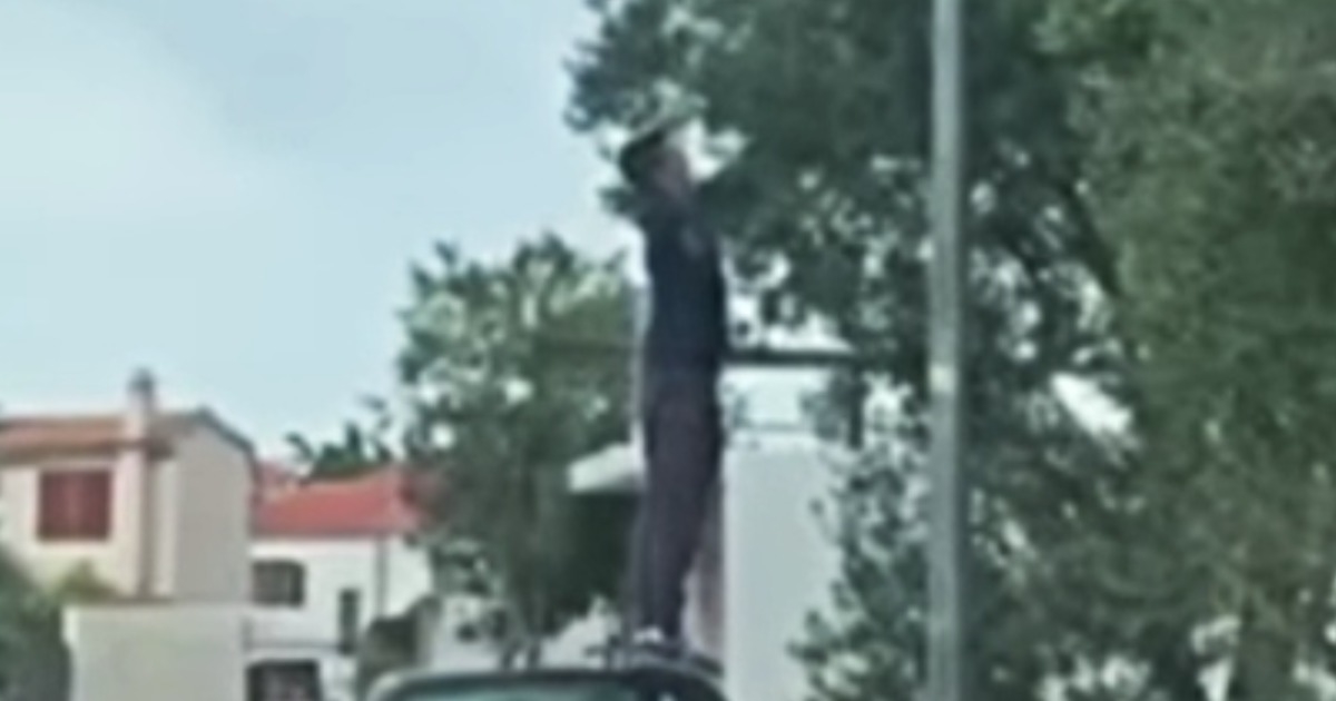 Video tipa koji bere maslinu postao je hit na Fejsu, odmah ćete vidjeti zašto