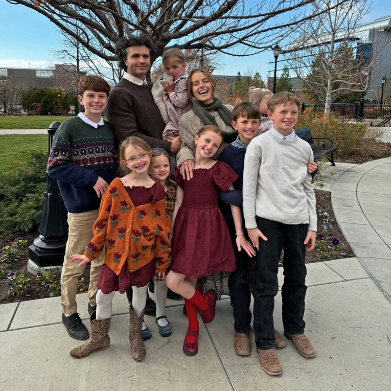 Idiličan život ili privid? Priča o balerini (35) s farme koja čeka deveto dijete