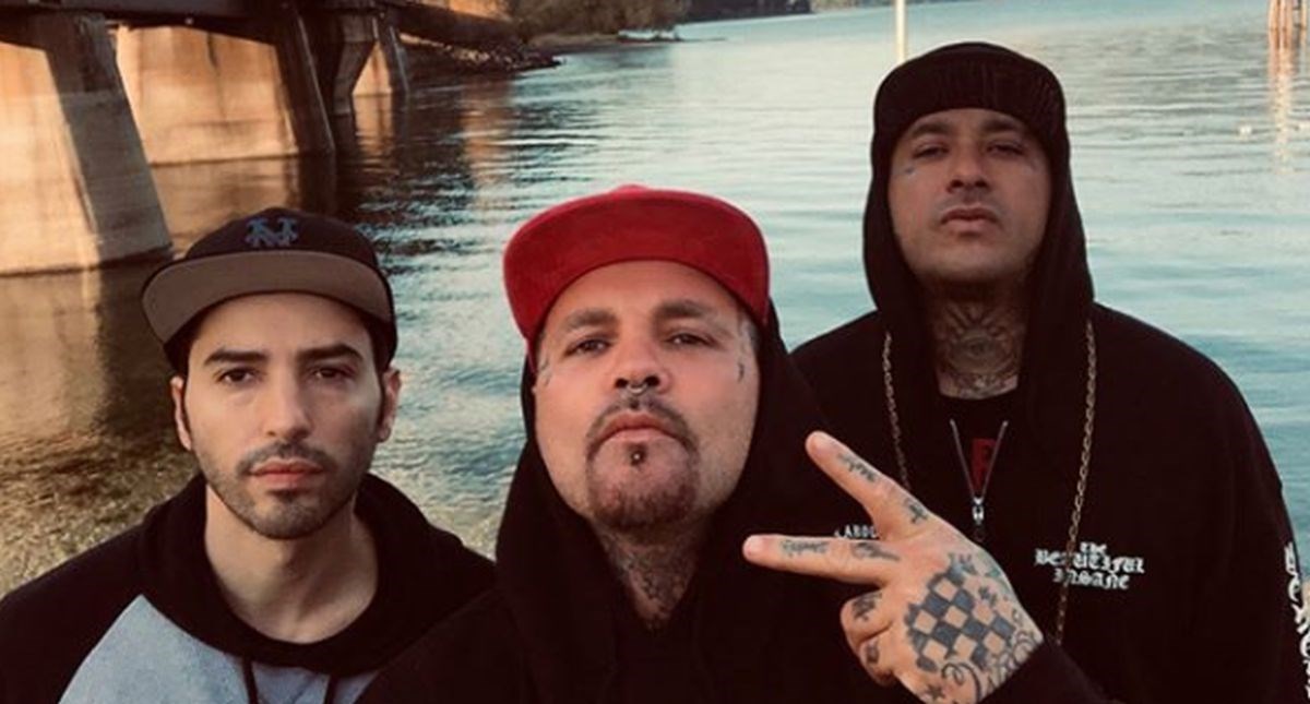 Bend na povratku s koncerta imao bizarnu nesreću, objavili fotke na Instagramu