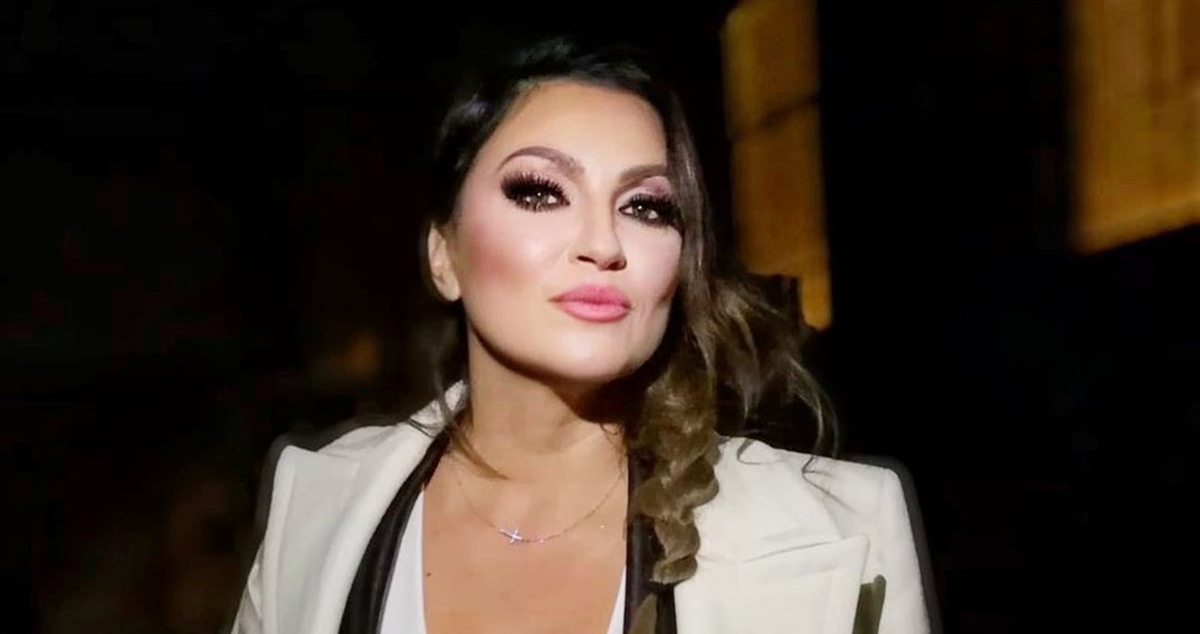 Nina Badrić pozirala u izazovnom izdanju i istaknula noge, odmah joj se javila Vanna