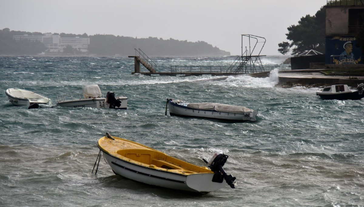 Stiže nova promjena vremena s jakim vjetrom i kišom, osjetno će zahladiti