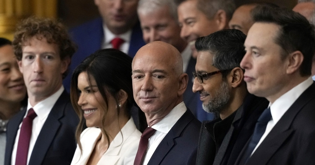 Musk zvao Zuckerberga da mu pomogne kupiti OpenAI