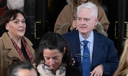 Ivo Josipović nakon dugo vremena snimljen sa suprugom Tatjanom, bili na operi u HNK
