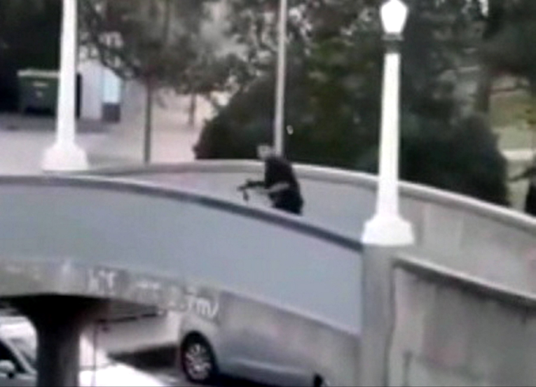 Terorist iz Sydneyja optužen za 59 kaznenih djela