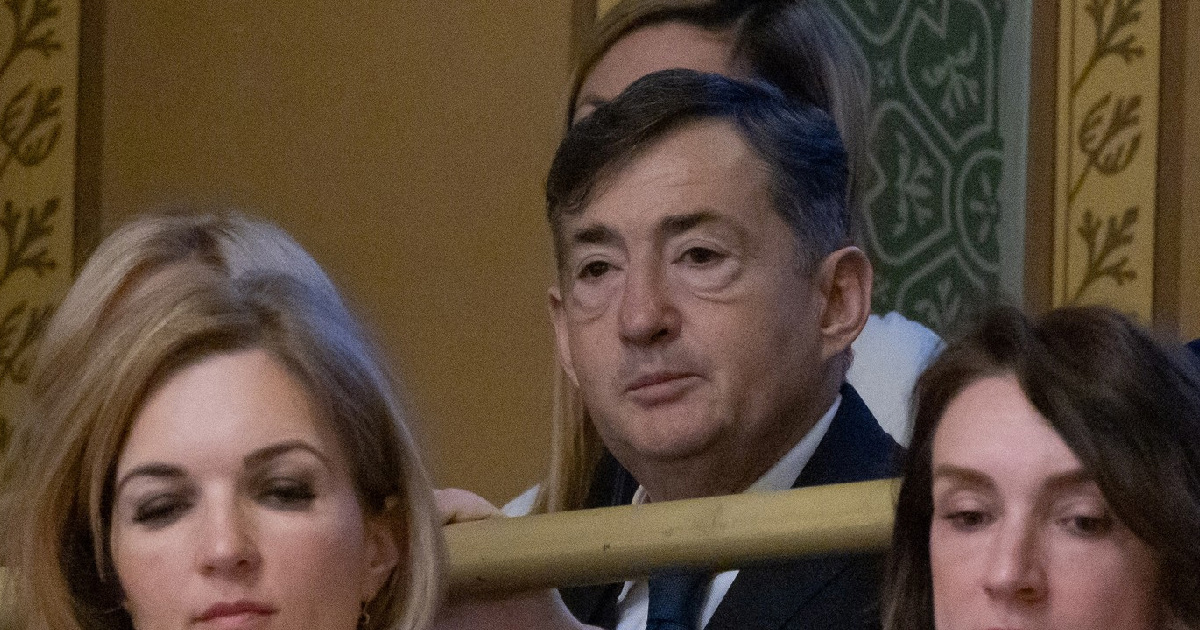 Magyar: Gazda Osijeka bježi s obitelji u Dubai. Uhitite kriminalce