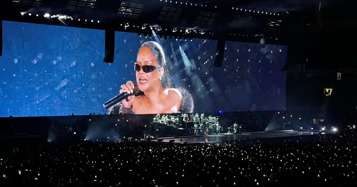 Rihanna se nakon dugo vremena pojavila na pozornici. Publika je poludjela