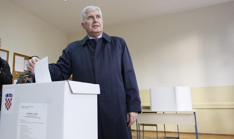 Čović potvrdio da HDZ šalje autobuse po birače pa otkrio za koga je glasao