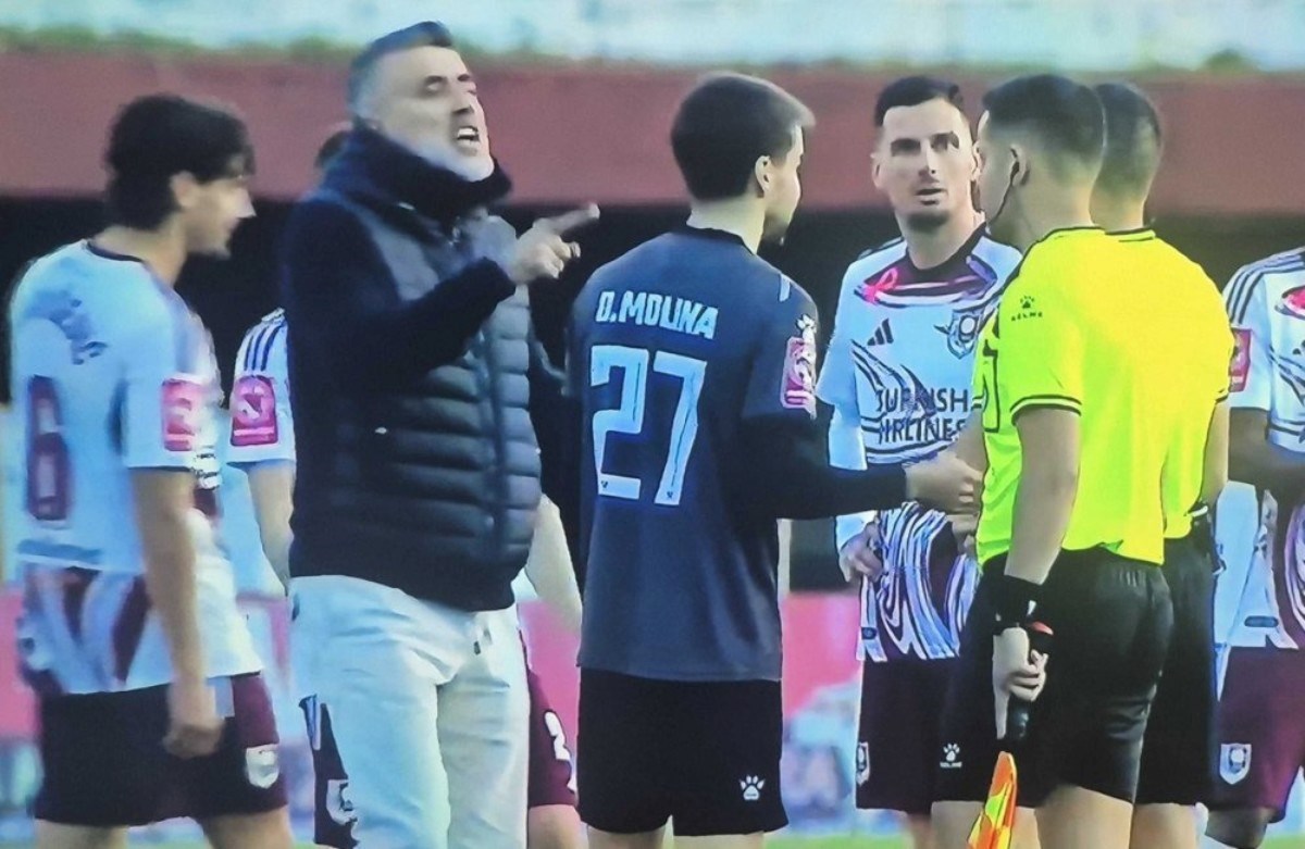 VIDEO Bijesni Zoran Mamić uletio na teren zbog suca. Kaos nakon utakmice u Sarajevu