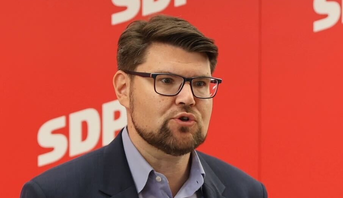 Grbin: Totalna panika patuljastog diktatora. Pričao sam s Milanovićem, imamo plan C