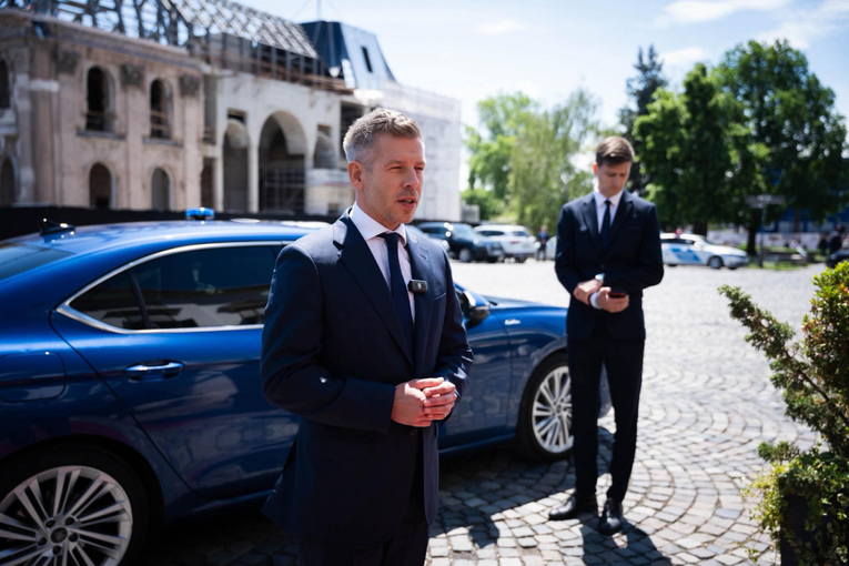 Magyar objavio fotografiju: Službeni premijerski auto bit će moja Škoda Superb