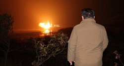 Kim Jong-un pregledao fotke snimljene špijunskim satelitom. Seul označen kao meta