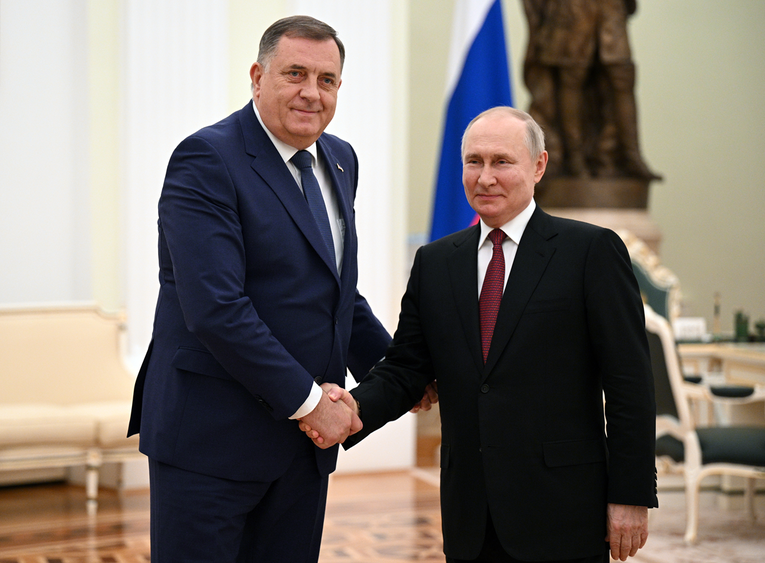 Dodik: EU ima sreće što Rusiju vodi Putin