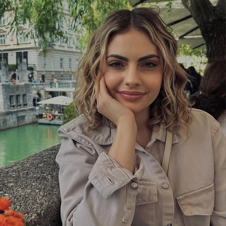 Tara Thaller objavila rijetku fotografiju s majkom