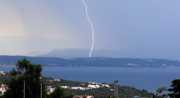 U dva grada srušeni povijesni temperaturni rekordi. Diljem zemlje stiže promjena