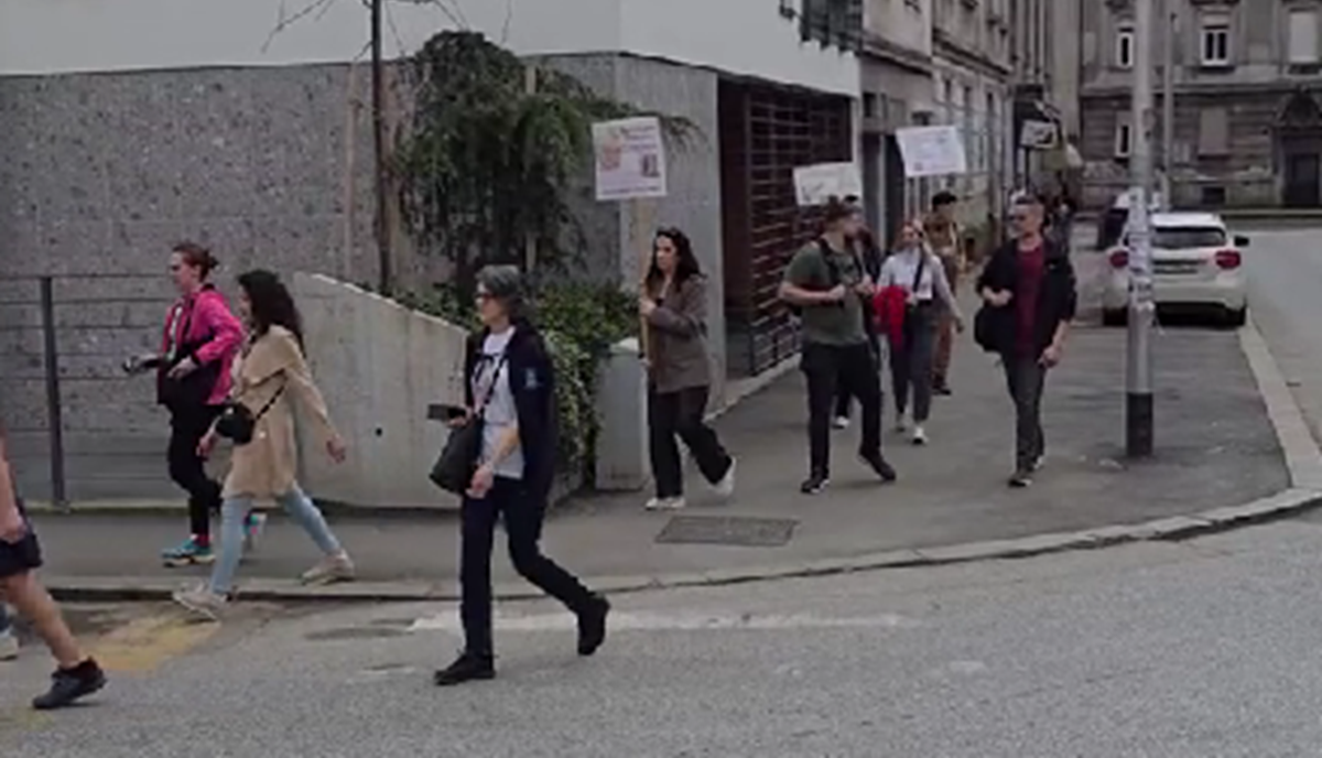 VIDEO Protivnici abortusa snimljeni u Zagrebu, hodali prema bolnici