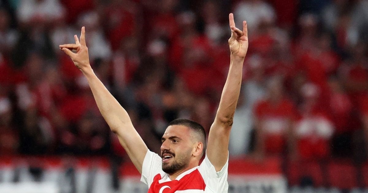 Junak Turske pod istragom UEFA-e. Slavio je gol pokazujući desničarski simbol