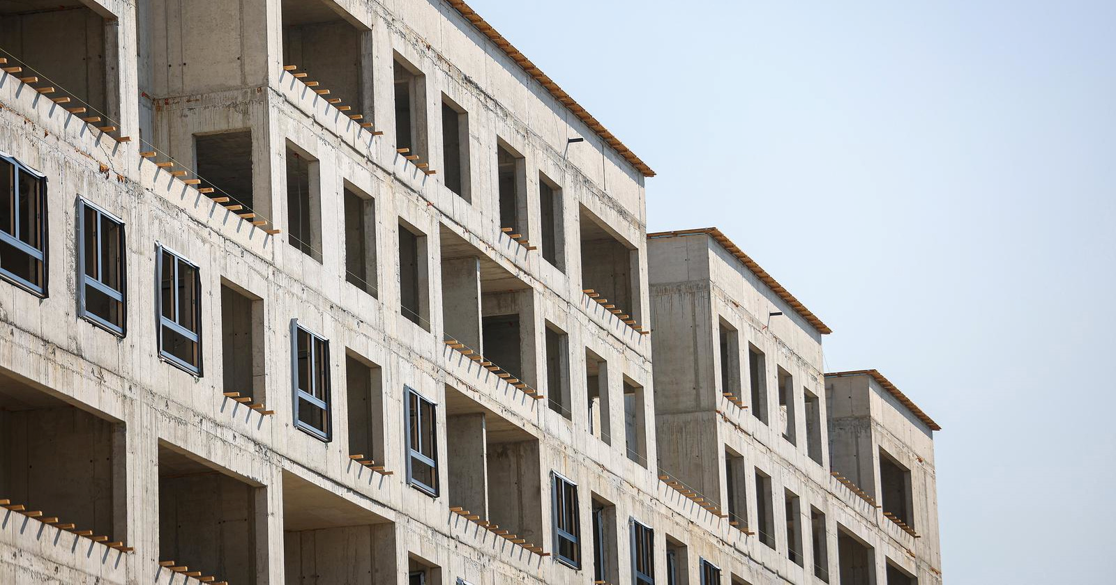 Bačić: Nedostaje 236.000 kuća i stanova. Planiramo obnoviti i izgraditi njih 20.200