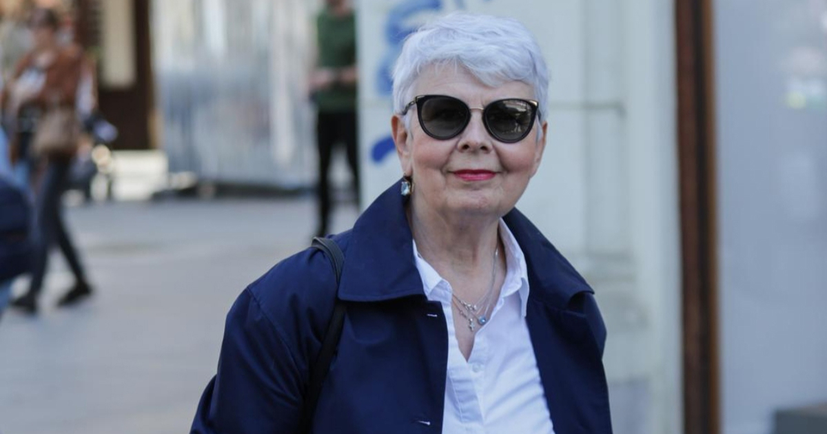 Jadranka Kosor nosi traperice koje će obilježiti proljeće, našli smo slične