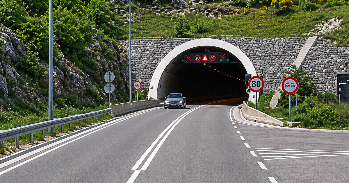 Teška prometna u Zagvozdu, više osoba je ozlijeđeno