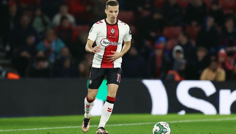 Oršić prvi put počeo za Southampton. Odigrao loše i razočarao navijače