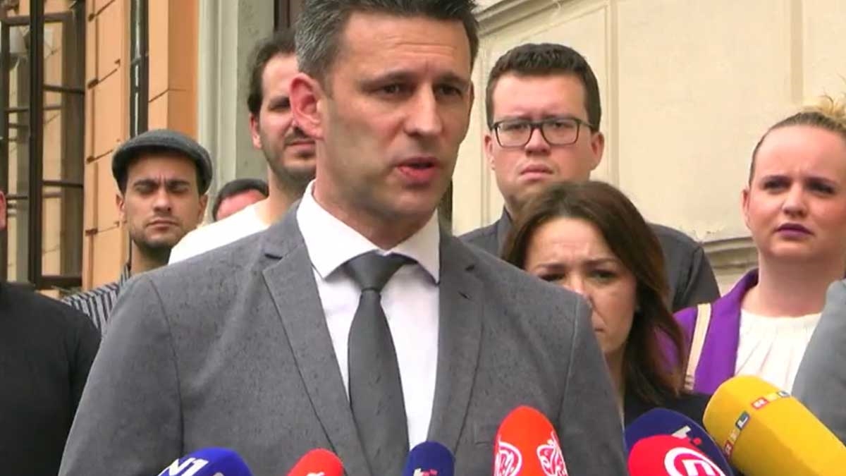 VIDEO Petrov: Ustavni sud je 400.000 ljudi proglasio glupima